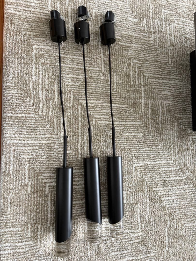 ペンダントライト　ブラック