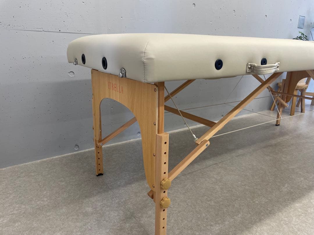 ETBELLA 折りたたみ施術ベッド