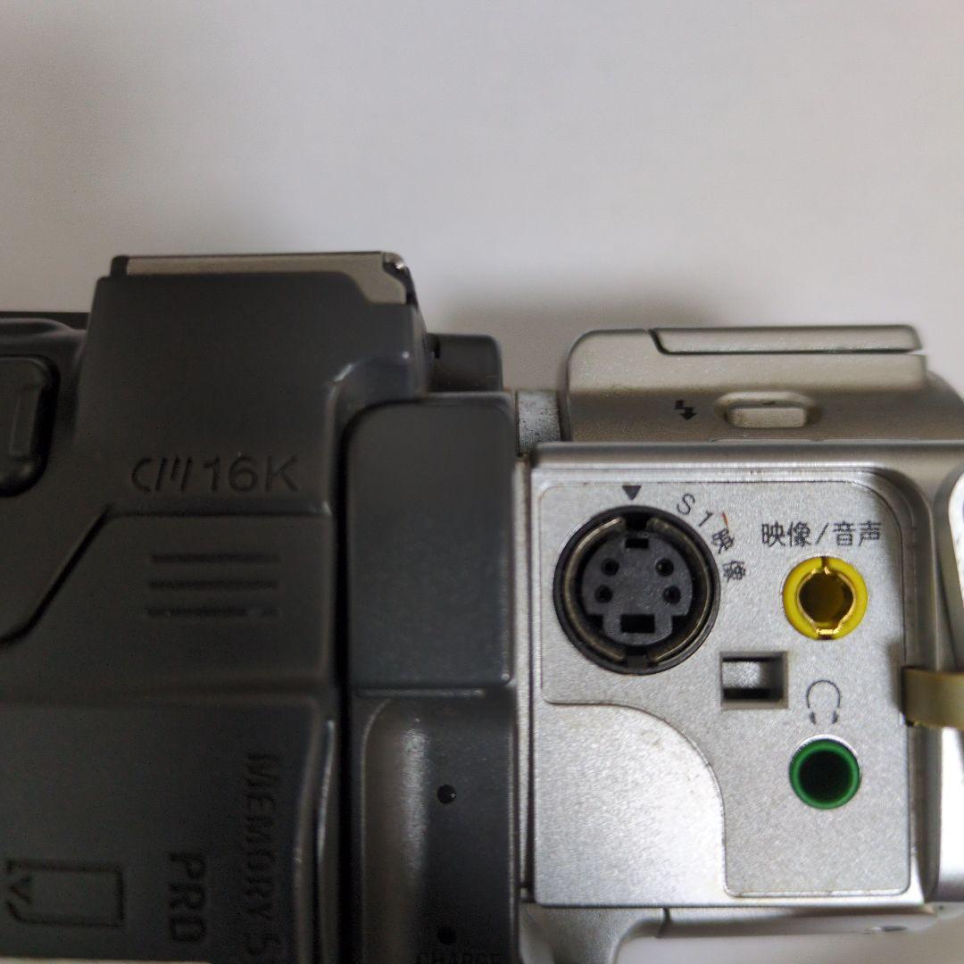 動作品SONY Handycam dcr-trv70 ビデオカメラ本体