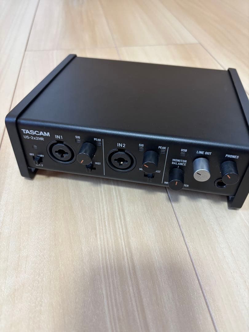 TASCAM US-2x2HR オーディオインターフェイス