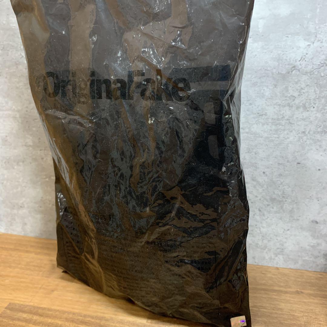 早い者勝ち!激レア未開封品！kaws ×BOUNTY× HUNTER スカルくん