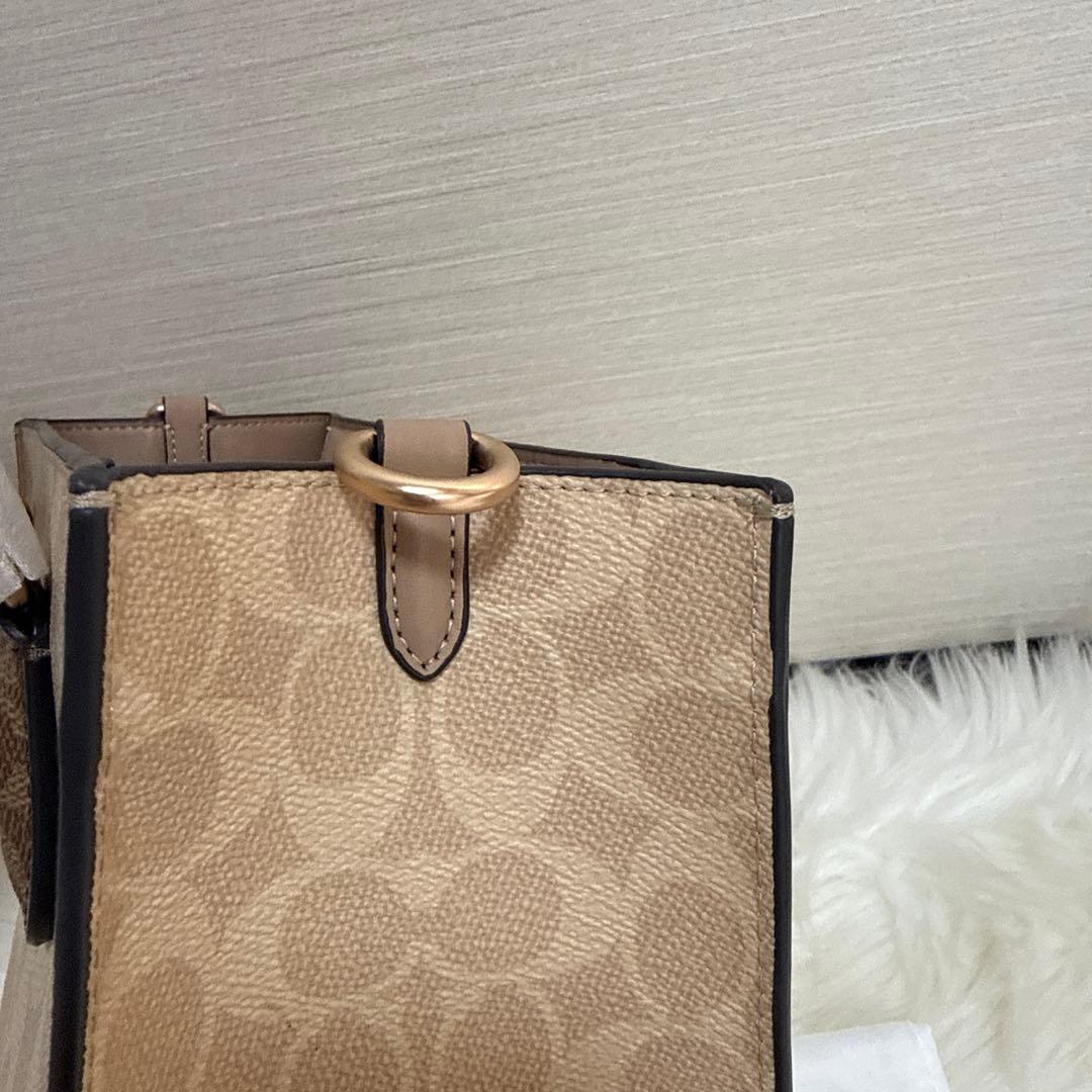COACH ベージュ レザーショルダーバッグアウトレット