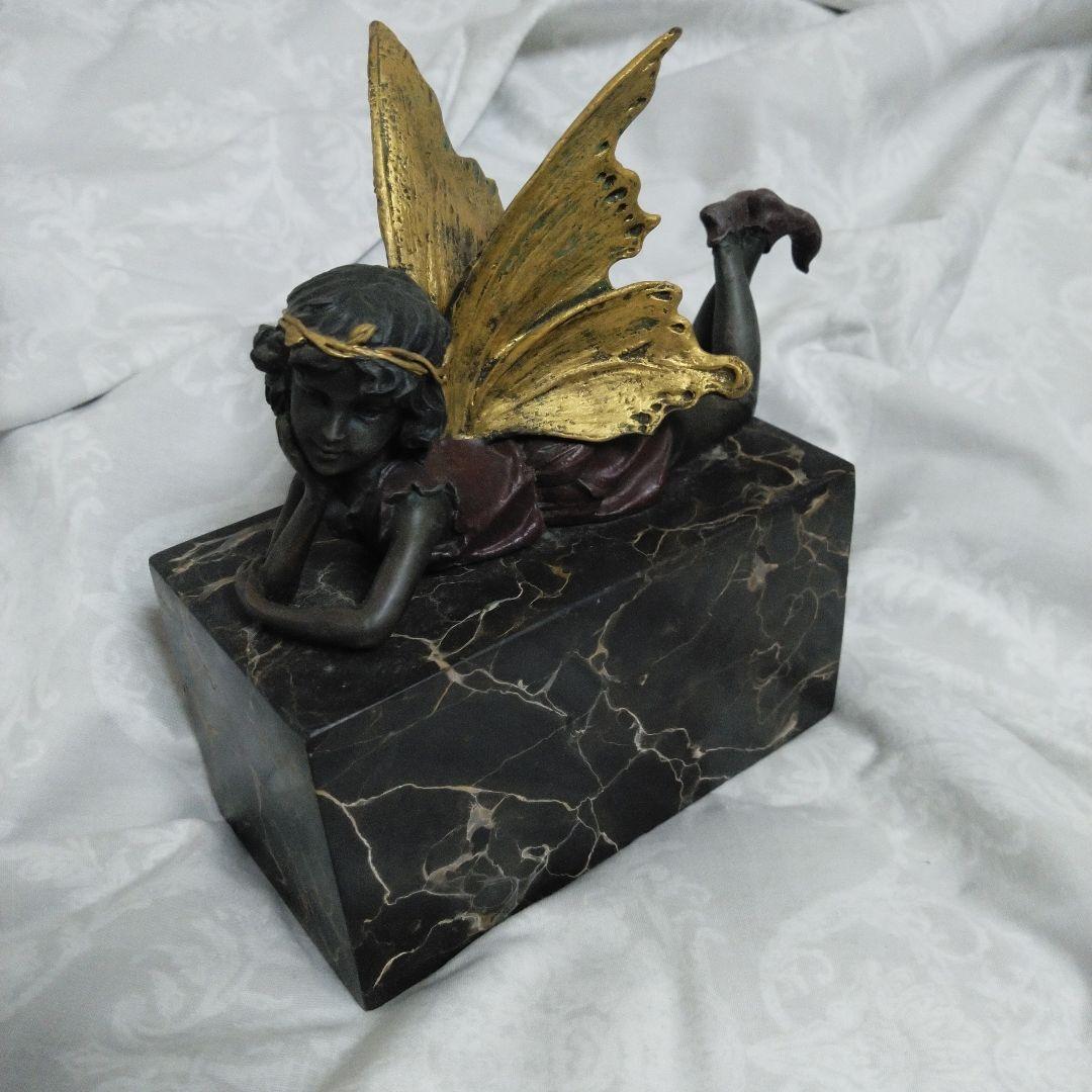 中古　ほおづえ　妖精　天使　少女像 金色の羽　大理石風の台
