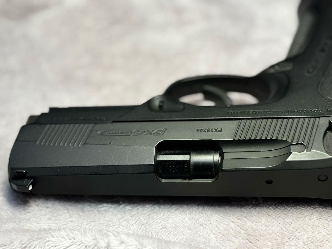 東京マルイ TOKYO MARUI Px4 ガスブローバックガン　対象18歳以上