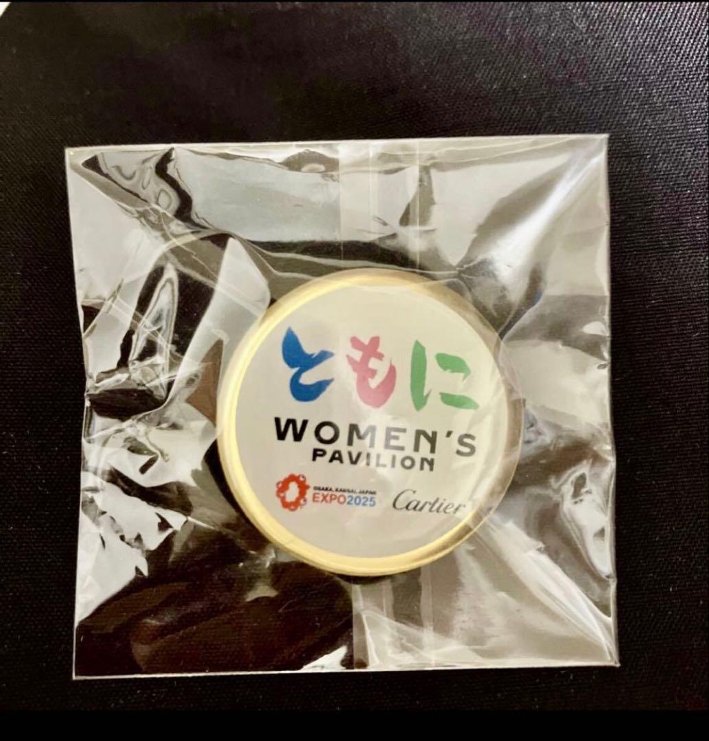 万博　ウィメンズ　パピリオン　配布品ノベルティCartier ピンバッジ