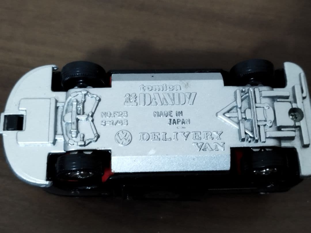●トミカ ダンディ フォルクスワーゲン デリバリー バン ミニカー