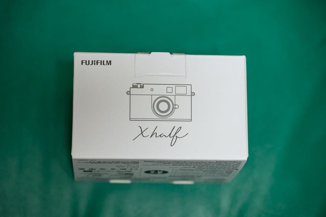 デジタルカメラ FUJIFILM X half