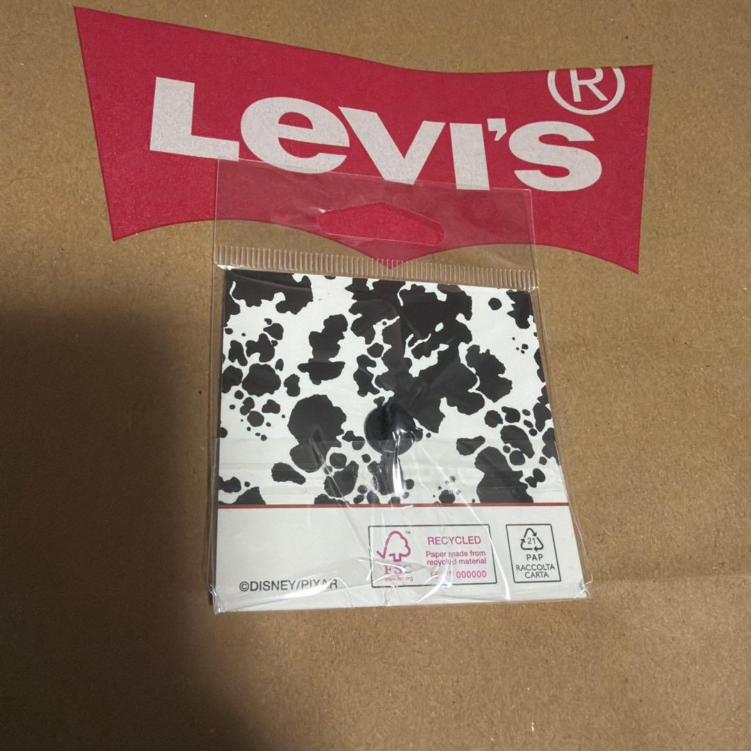 levi's トイストーリー　ピンズ