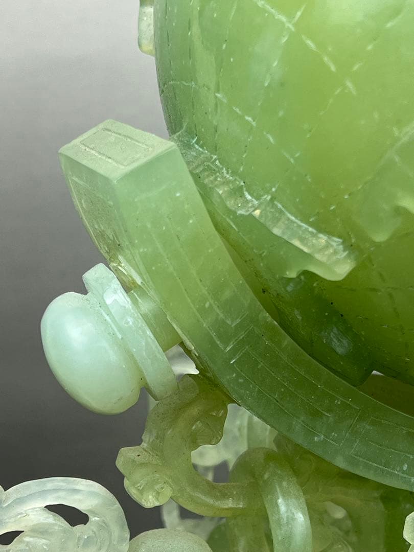 美品　翡翠地球儀　高さ39cm 重さ 5500g 置物　送料込み￼