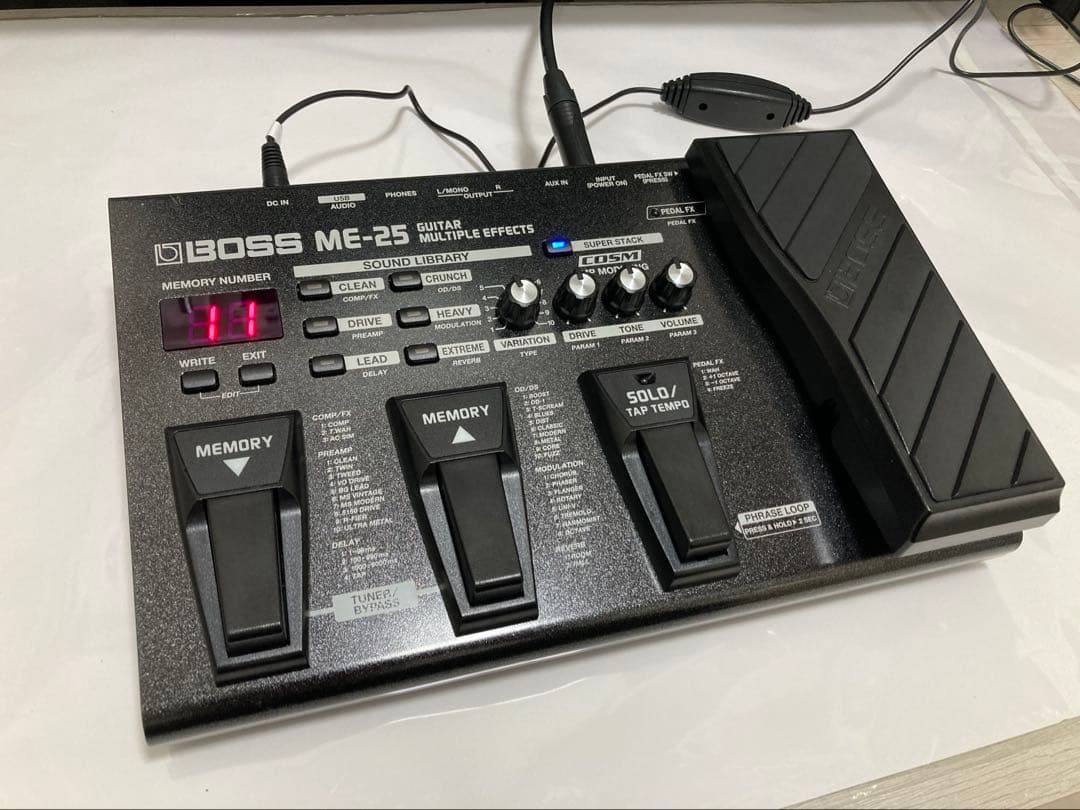 ギター Boss ME-25 Guitar Multiple Effects