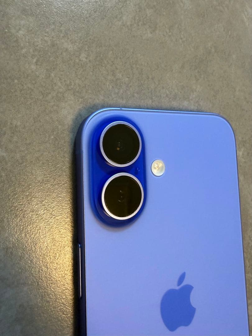 ふ*も様 【美品】iPhone16 ウルトラマリン 128GB SIMフリー