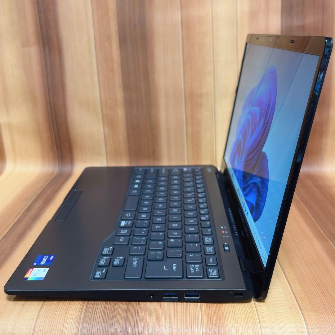 Windowsノート本体 Fujitsu LIFE BOOK MH75/H1 512B 16GB 1072