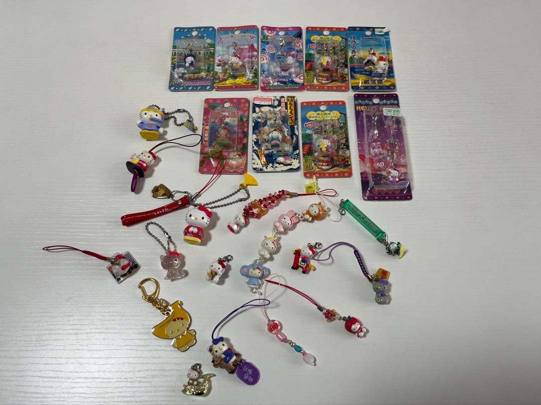 ハローキティ ストラップセット 複数デザイン　約176個