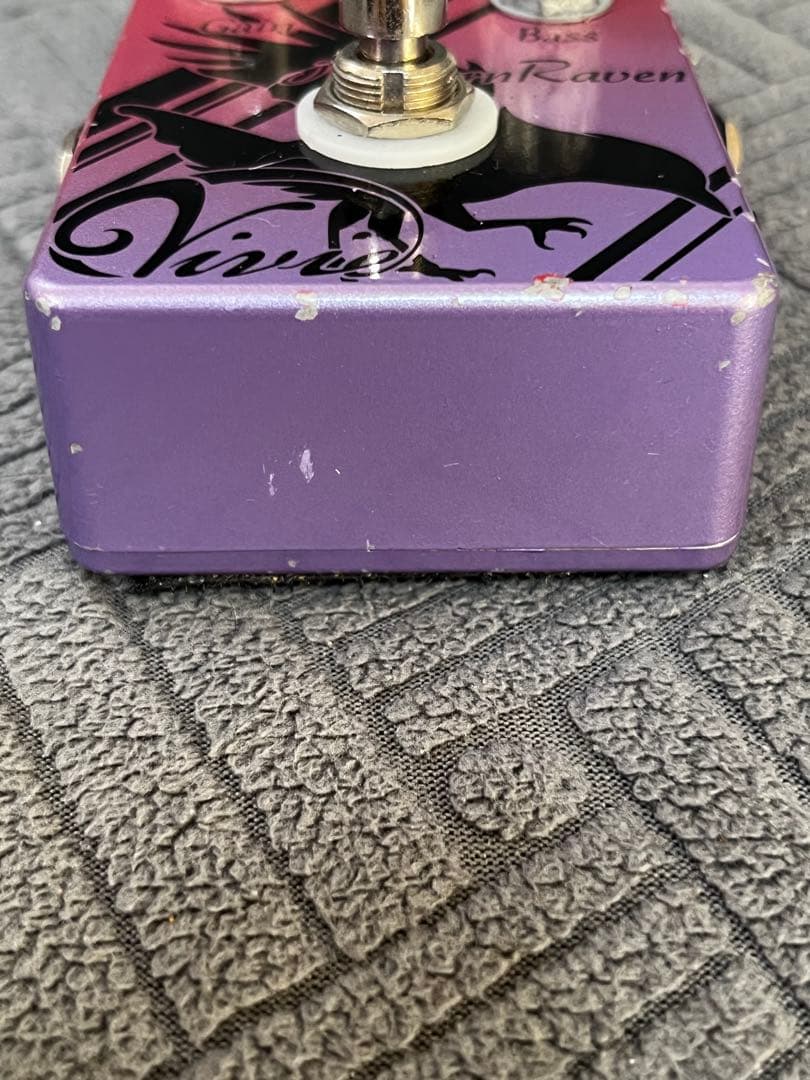 Vivie Modern Raven ディストーション