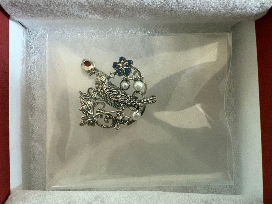 【新品・未使用】ウィリアム・モリス【いちご泥棒】　ペンダントブローチ