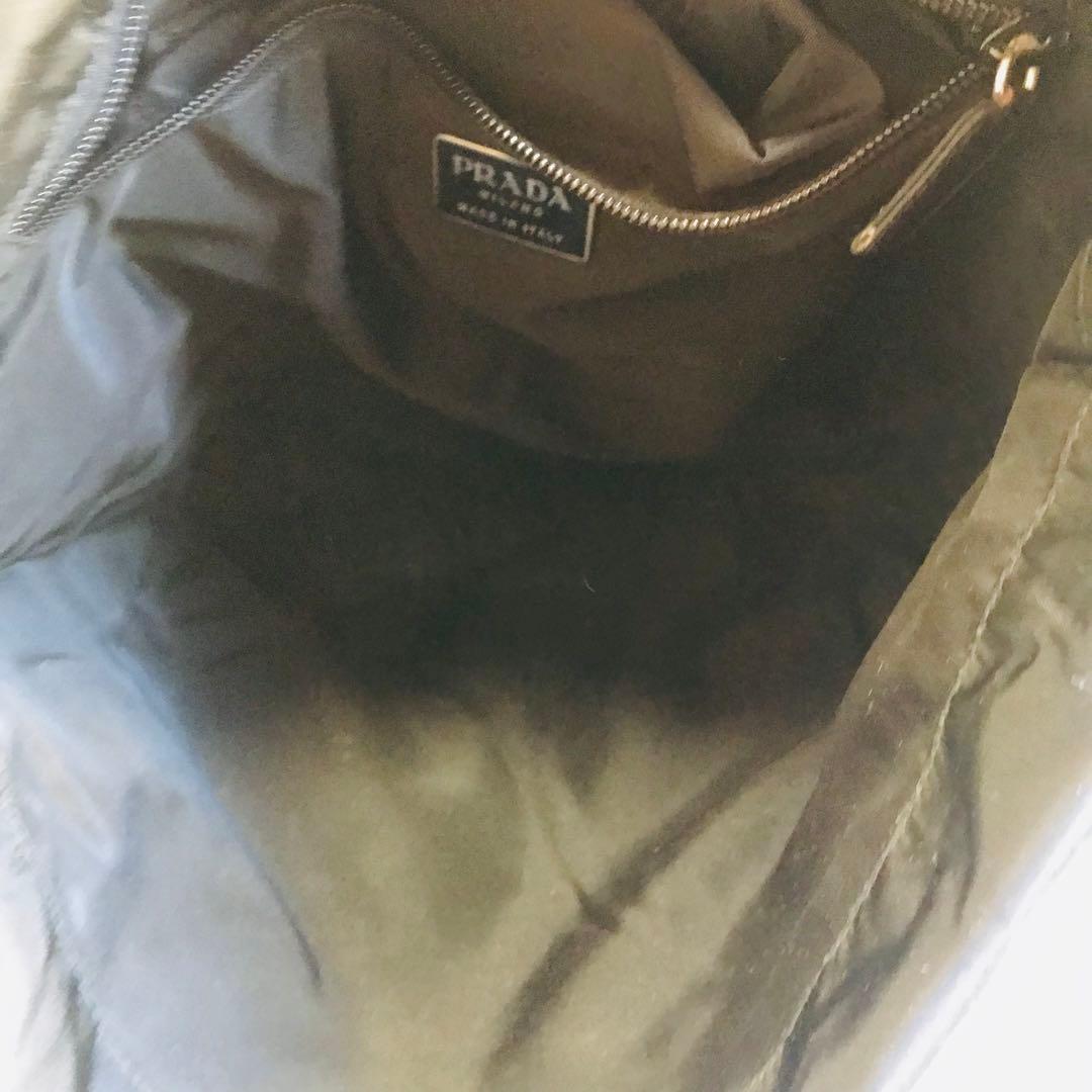 【極美品】プラダ ショルダーバッグ 三角ロゴ ナイロン 黒 肩掛け