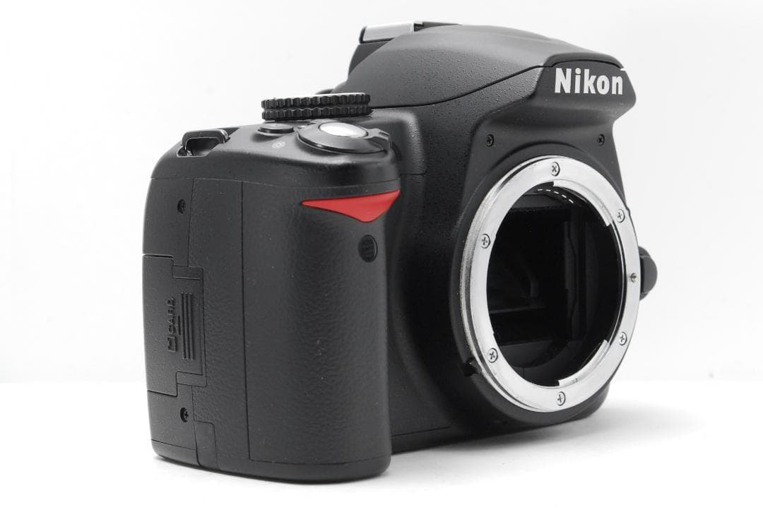 【美品】Nikon D3000　スマホ転送　手振れ補正　安心のレンズフード付