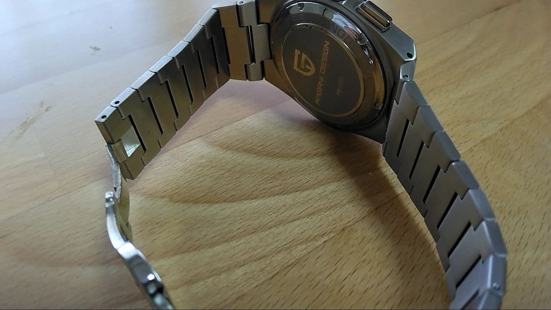 仮*ー様 pagani design クロノ 防水性能100m パンダ