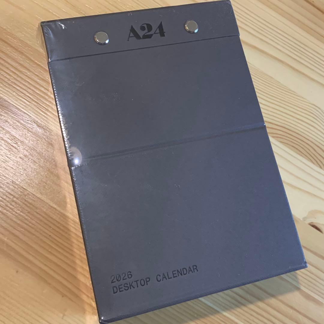 A24 日めくりカレンダー