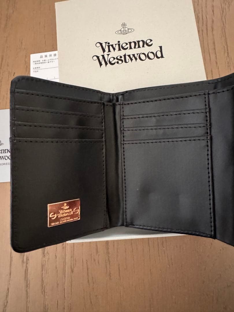 Vivienne Westwood ブラック三つ折り財布 X15