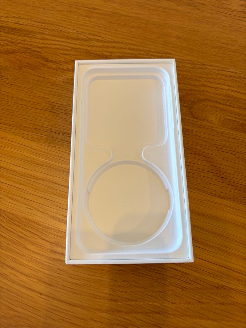 Apple iPhone SE (第3世代) PRODUCT(RED) 本体