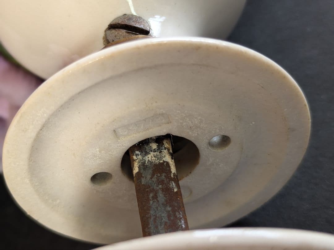 イギリス アンティーク 建材 ドアパーツ 陶器製 ドアノブ 握り玉 孔雀