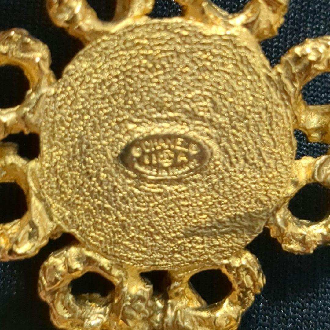 CHANEL　ブローチ　メッキ　パール　ゴールドカラー