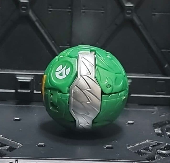 鳳(ジー)ガノレーダ GREEN BLAZE ver.　爆TECHランダムパック