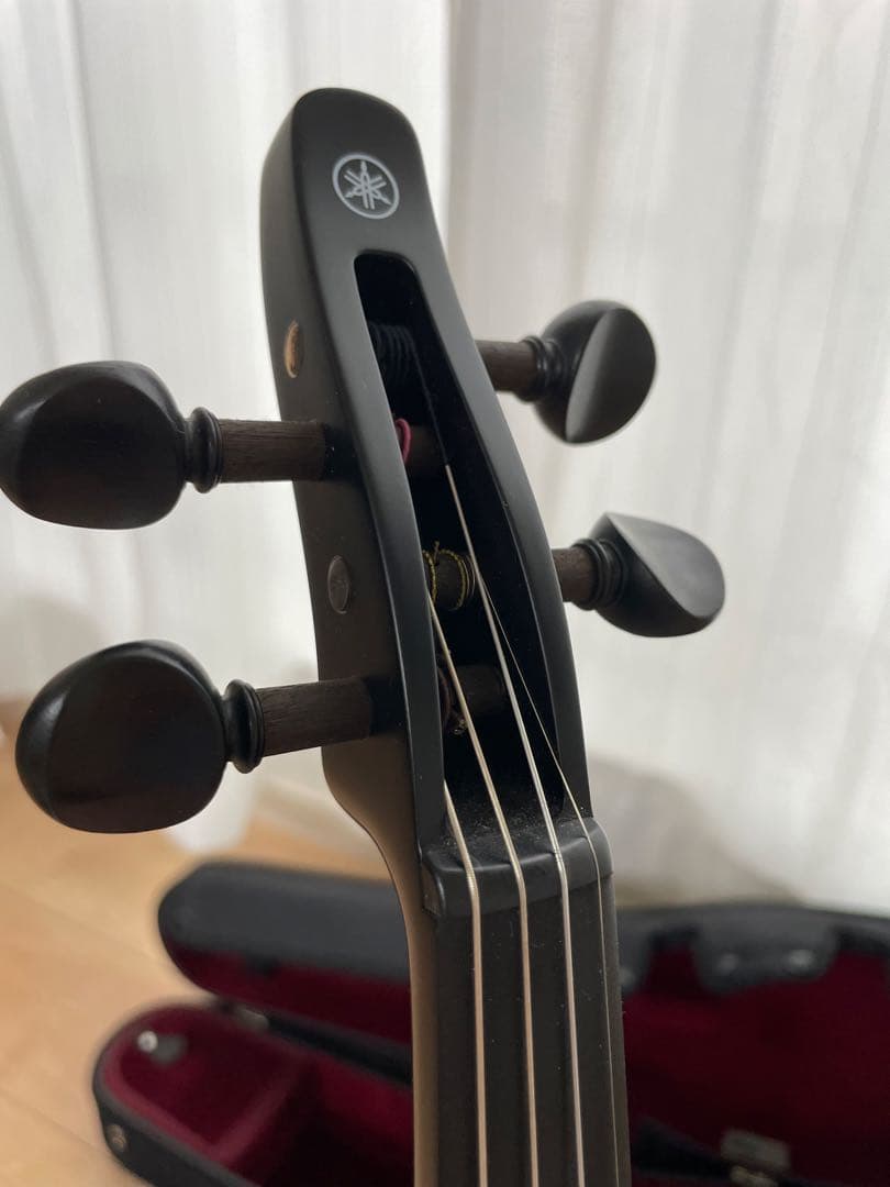 ヤマハ　サイレントバイオリンYSV104、GEWAケース付