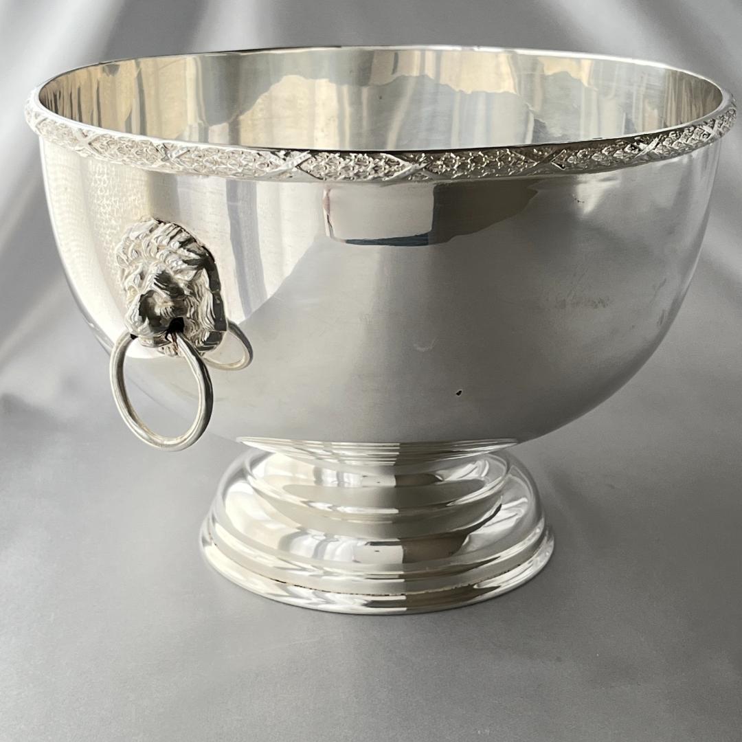 【英国】 ライオンのセンターピース / パンチボウル　直径21cm