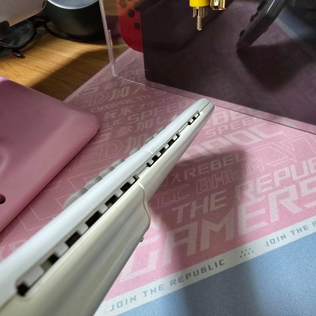 SHARP HELLO KITTY 液晶テレビ 13インチ