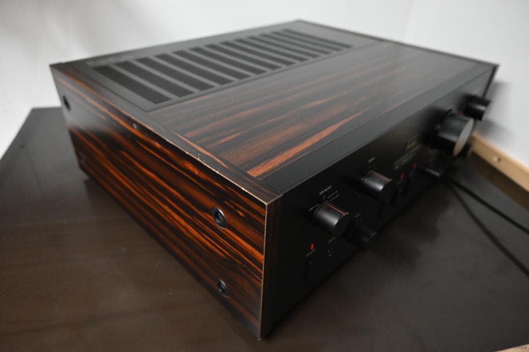 ◆◇Ｓａｎｓｕｉ　ＡＵ－Ｄ６０７Ｆextra　【動作品　美品】◇◆