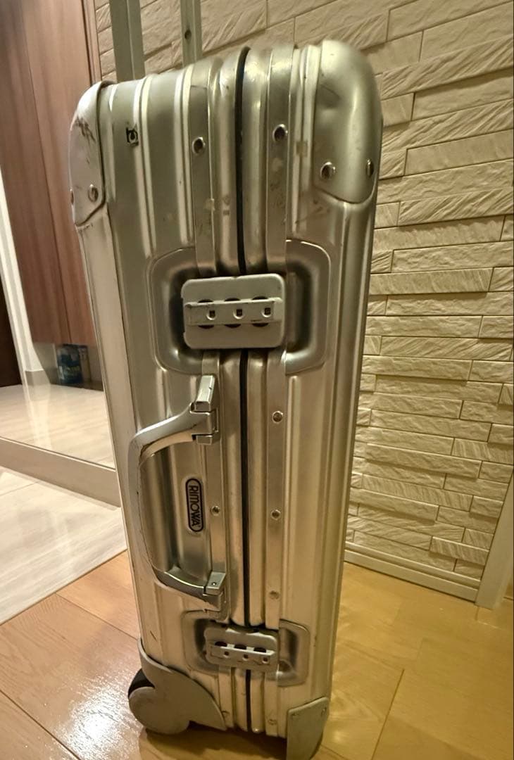 リモワ 919.52『Lufthansa』 廃盤2輪 キャビン・トロリー 35L