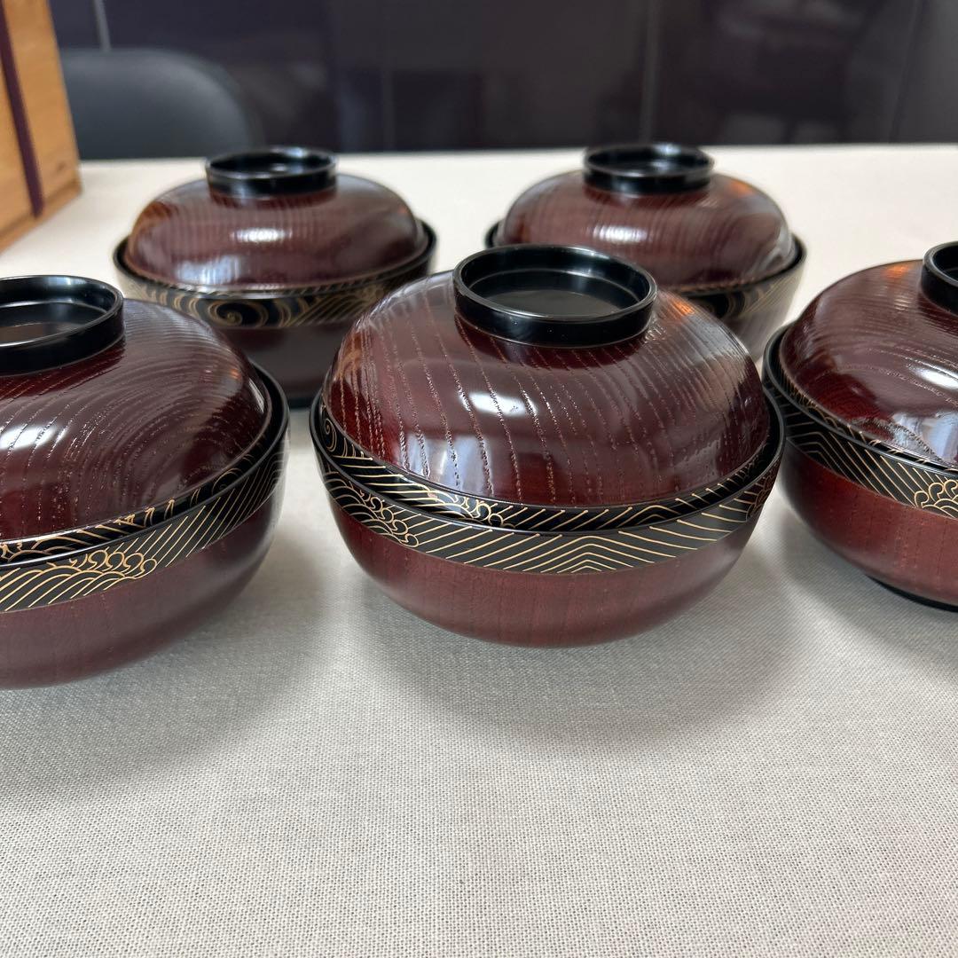 輪島塗　溜煮物椀　波蒔絵