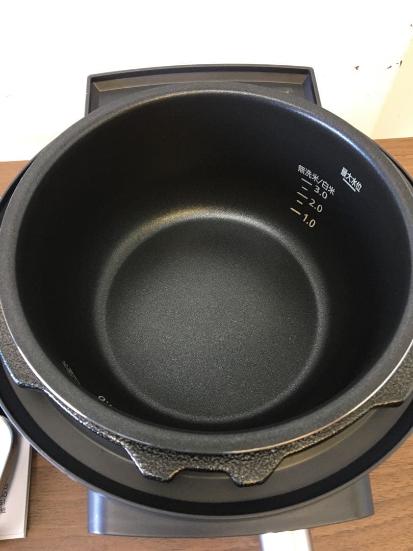 S670 電気圧力なべ　アイリスオーヤマ　未使用品　本日限りのSALEです