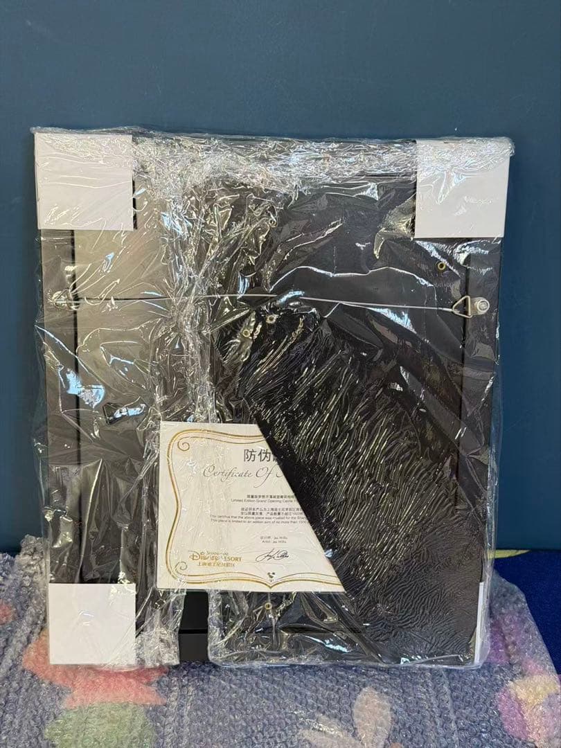 上海ディズニーランド正規品開園記念限数1000ピンバッジミッキー城