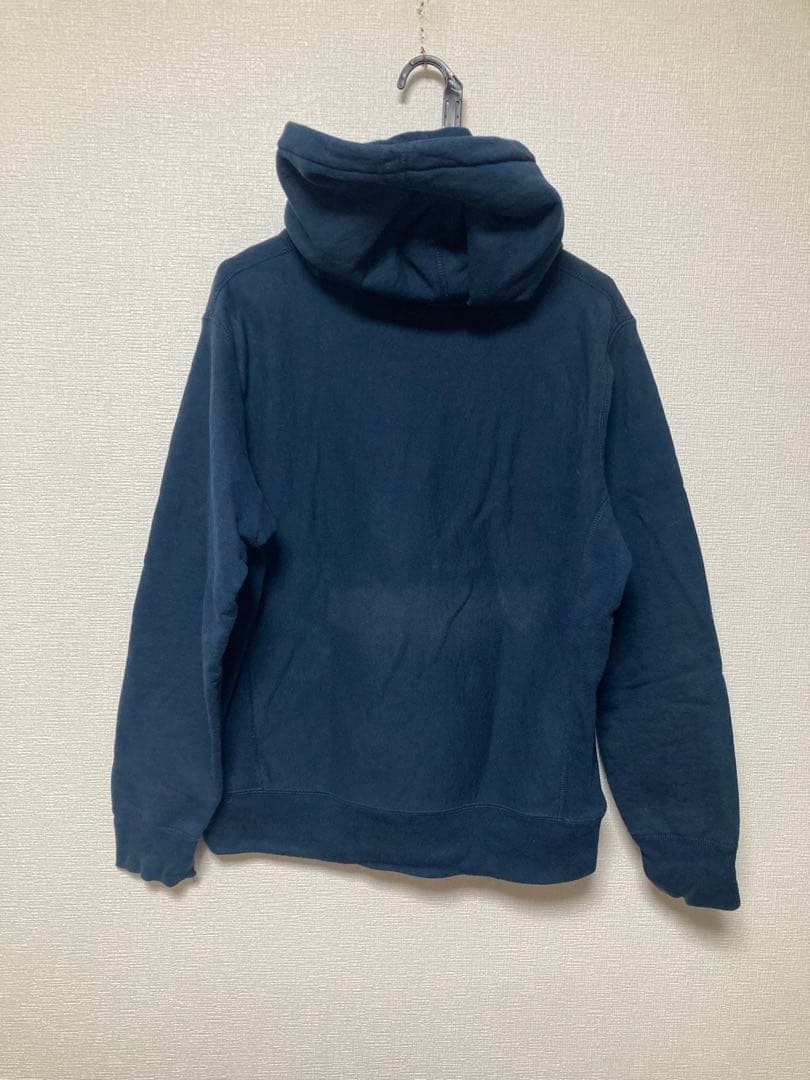 supreme レザーワッペンロゴ　パーカー　シュプリーム