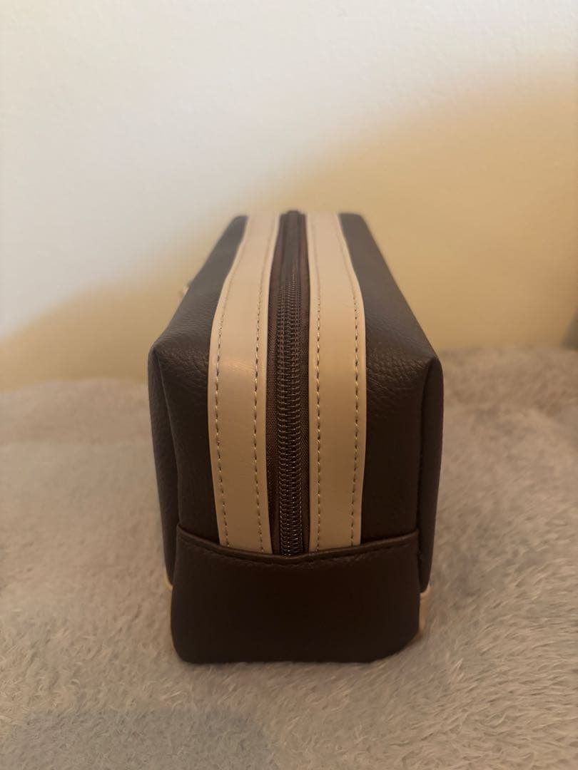 エミレーツ航空　ファーストクラス　アメニティBVLGARI メンズ