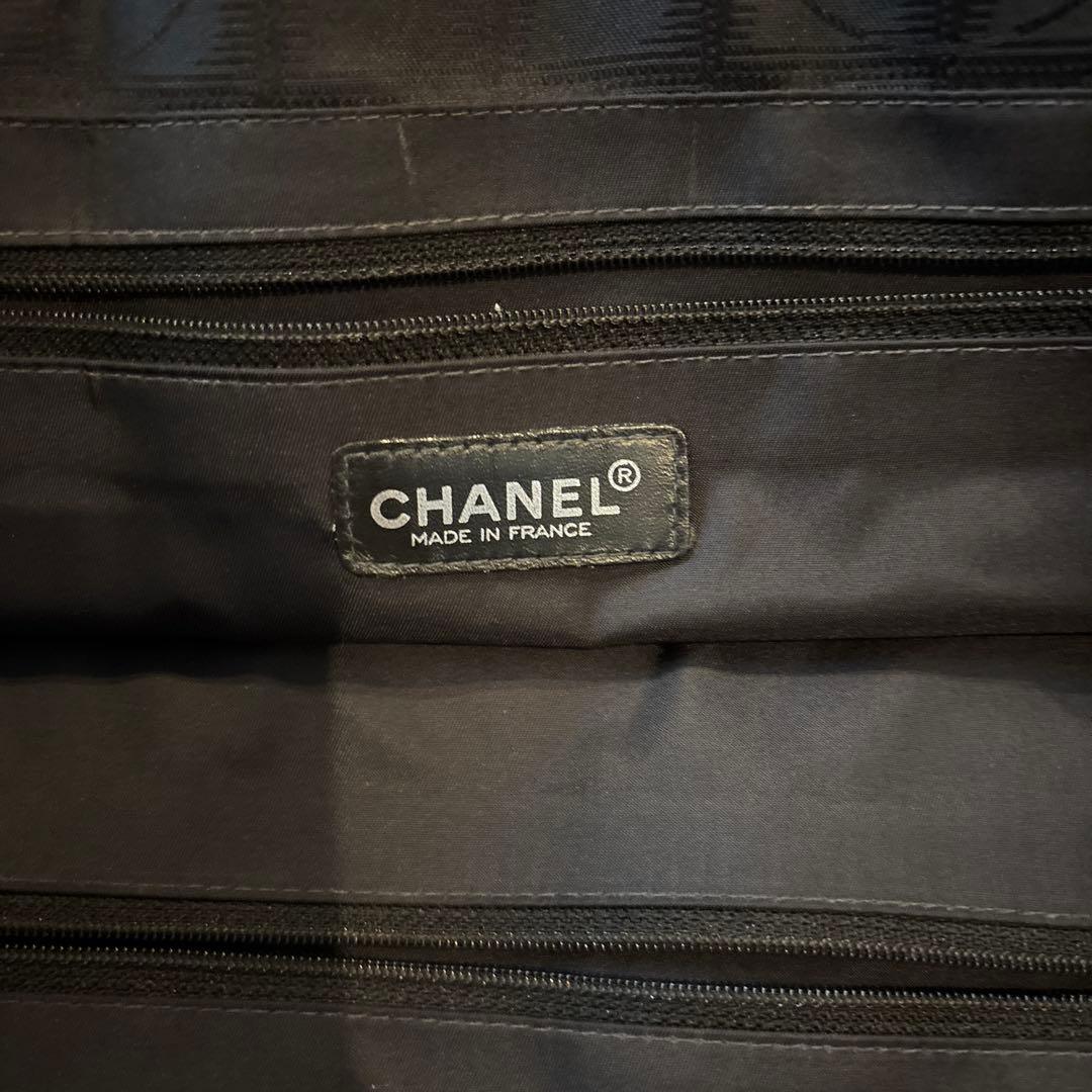 CHANEL ニュートラベルライン　ブラック トートバッグ