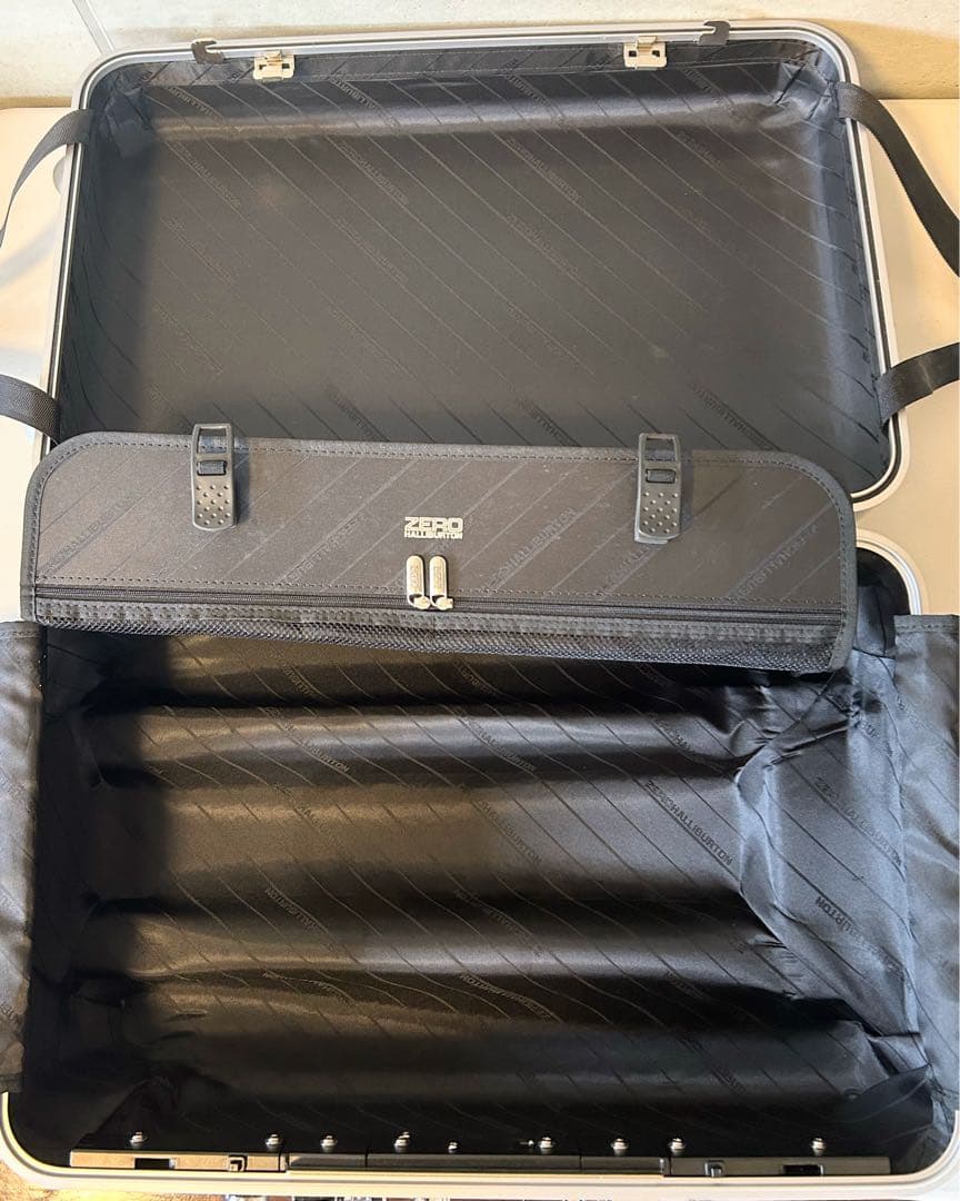 ZERO HALLIBURTON ゼロハリバートン アルミ 2輪キャリーケース