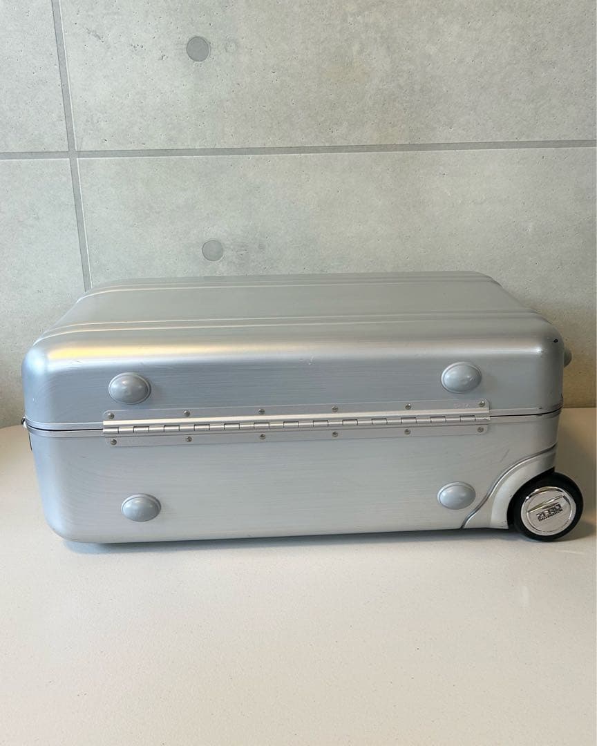 ZERO HALLIBURTON ゼロハリバートン アルミ 2輪キャリーケース