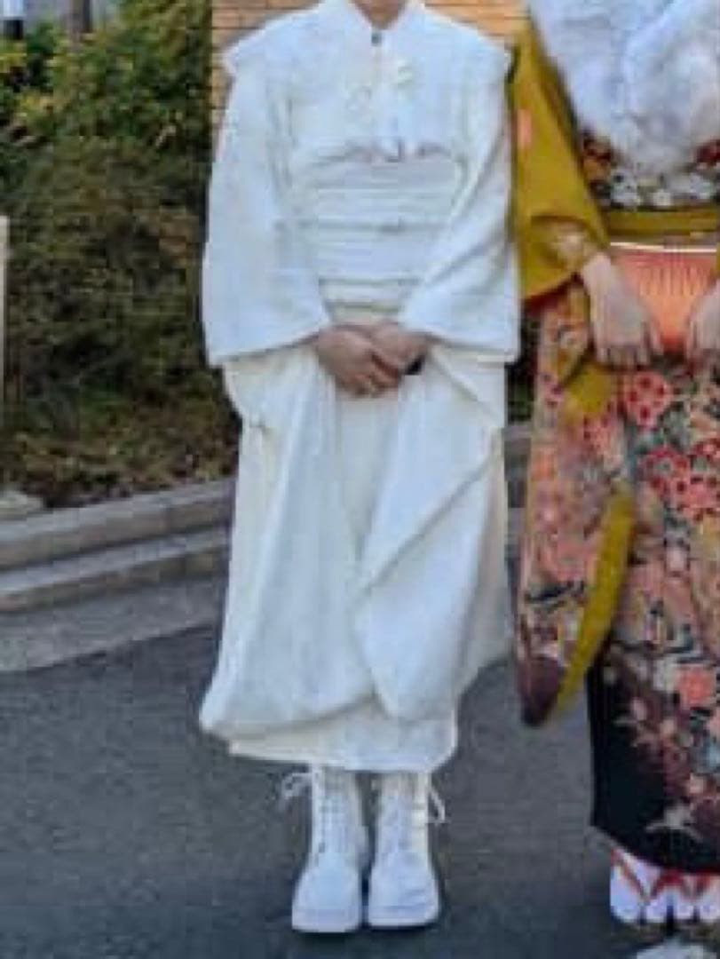 ホワイト振袖 フリル付き 女性用