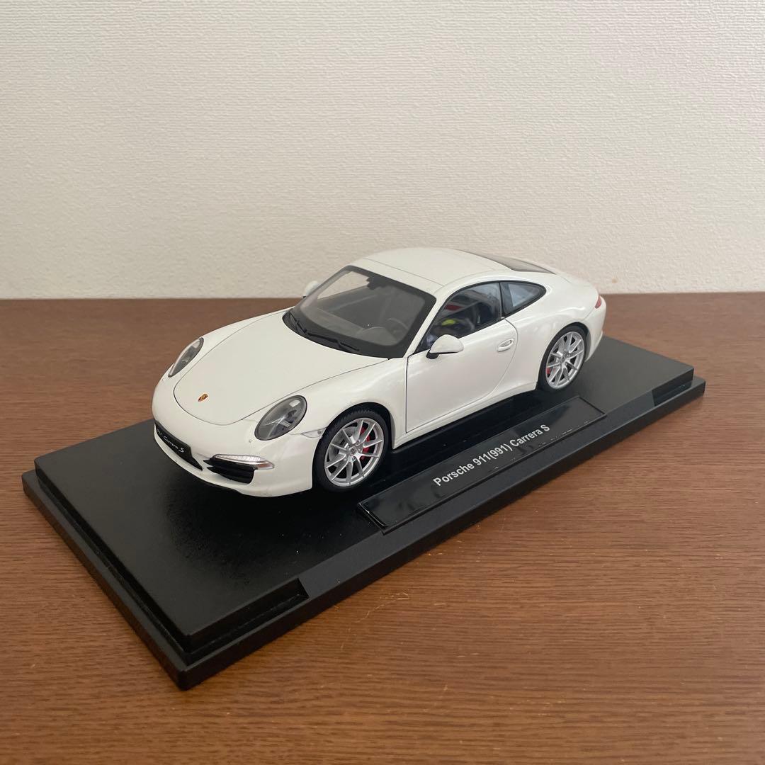 Welly NEX 1/18 ポルシェ 911 carrera s ホワイト