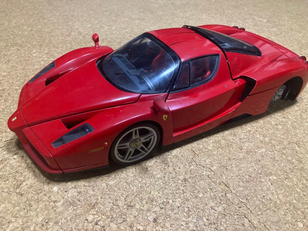 デアゴスティーニ　エンツォフェラーリ1/10スケール 組み立てガイド ジャンク品