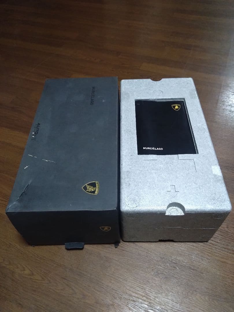 ムルシエラゴ　メタリックイエロー　1/12　Autoart