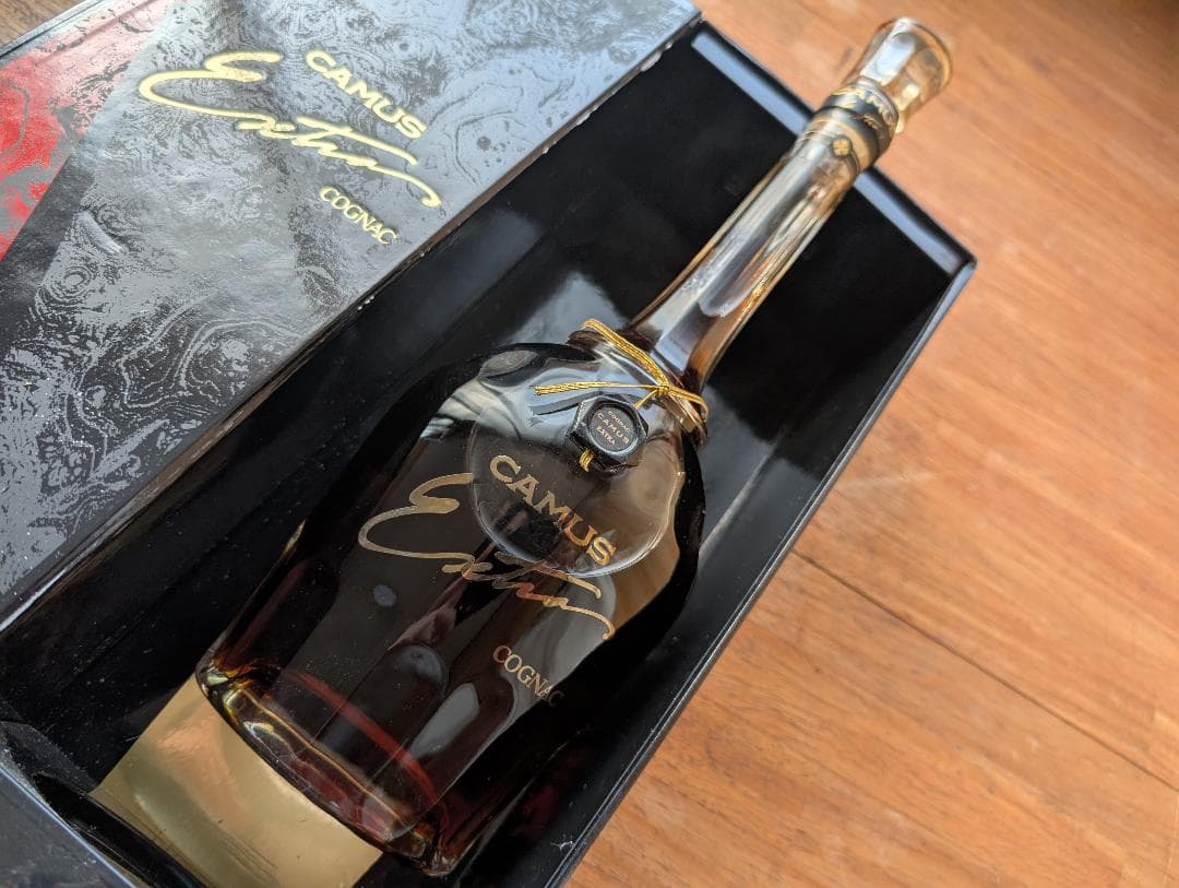 カミュ エクストラ コニャック 　古酒