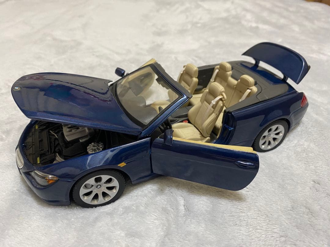 ミニカー Maisto BMW 645 Ci 1/18