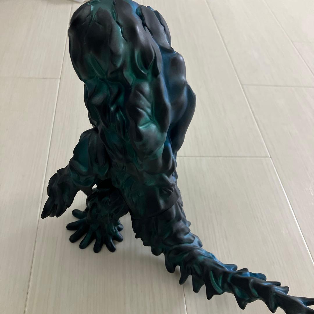 マルサンヘドラ　painted by 吉坂隆 2023