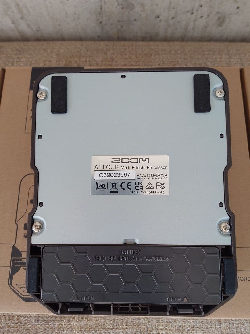 ZOOM A1 FOUR ACアダプター付