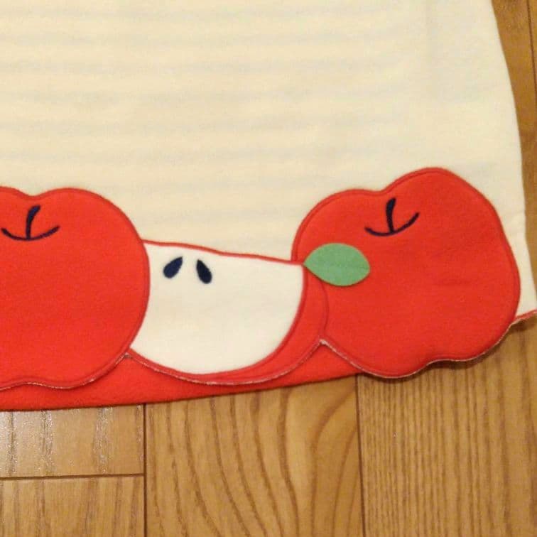 専用☆新品☆ベイビーチアー 赤りんごトレーナー120&青りんごトレーナー110